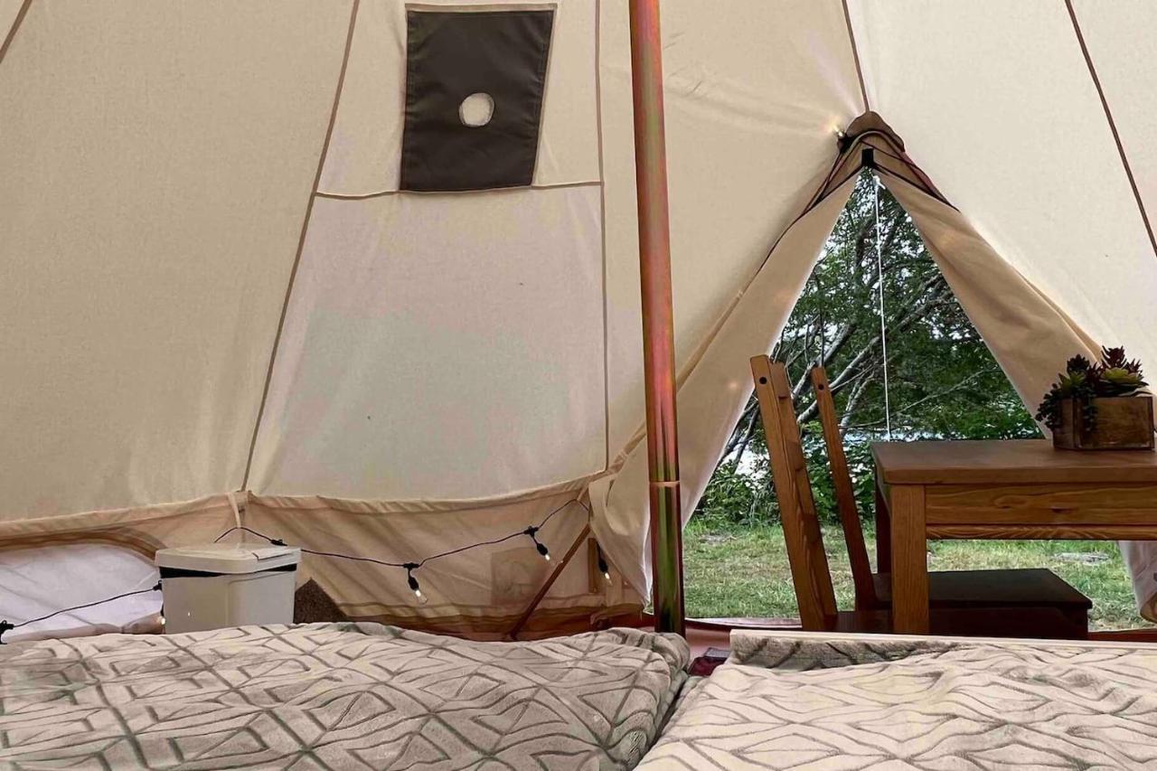 Glamping Tent On The River Klamath Buitenkant foto