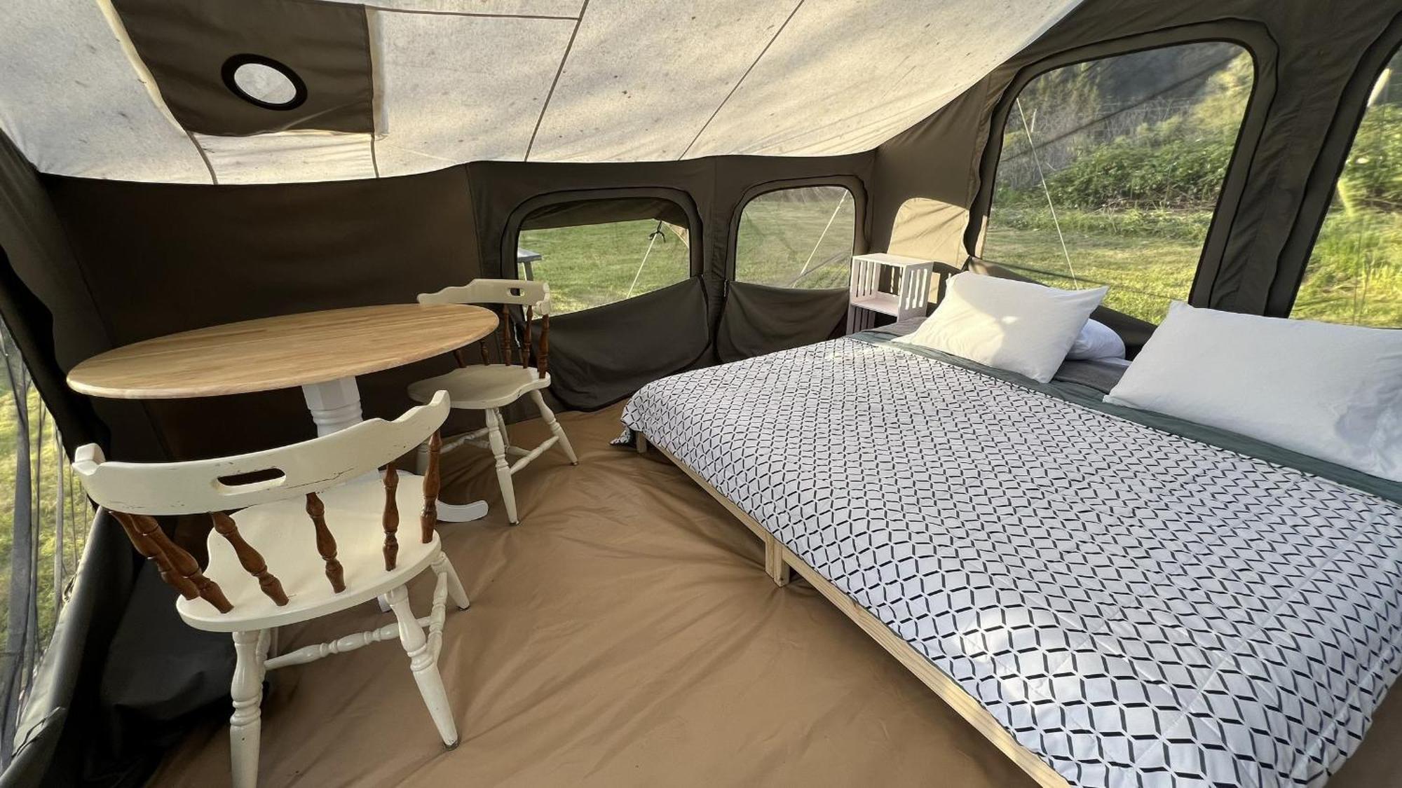 Glamping Tent On The River Klamath Buitenkant foto